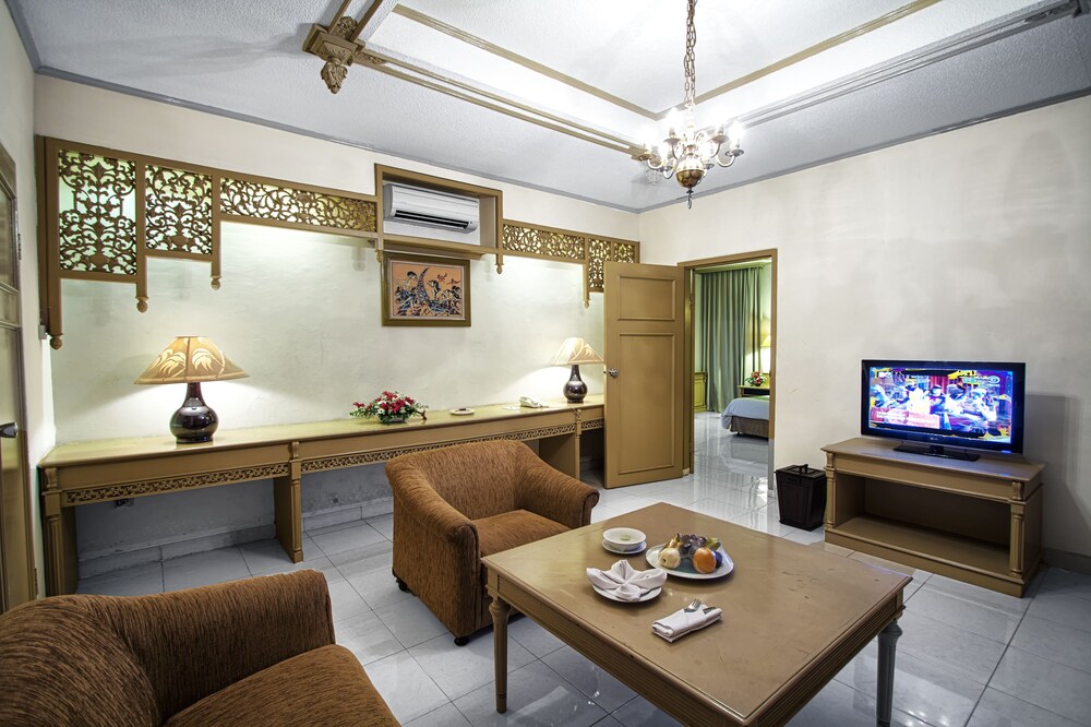 Kusuma Sahid Prince Hotel Solo 24/37