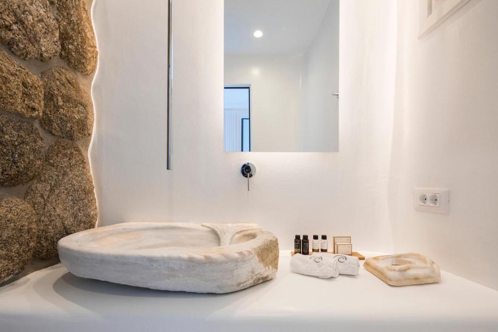 Basement, Apartment