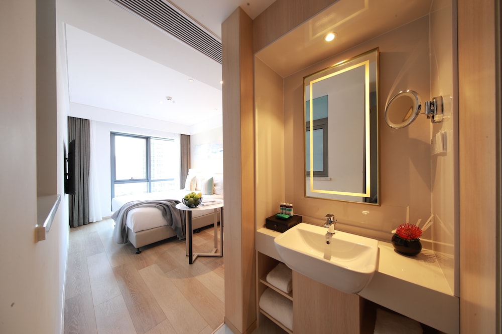 Sincere Residence Changfeng Shanghai 44/45