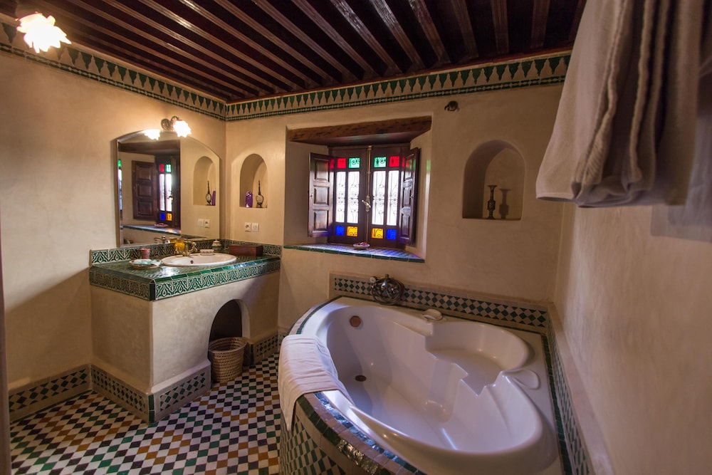 Riad Norma 49/50
