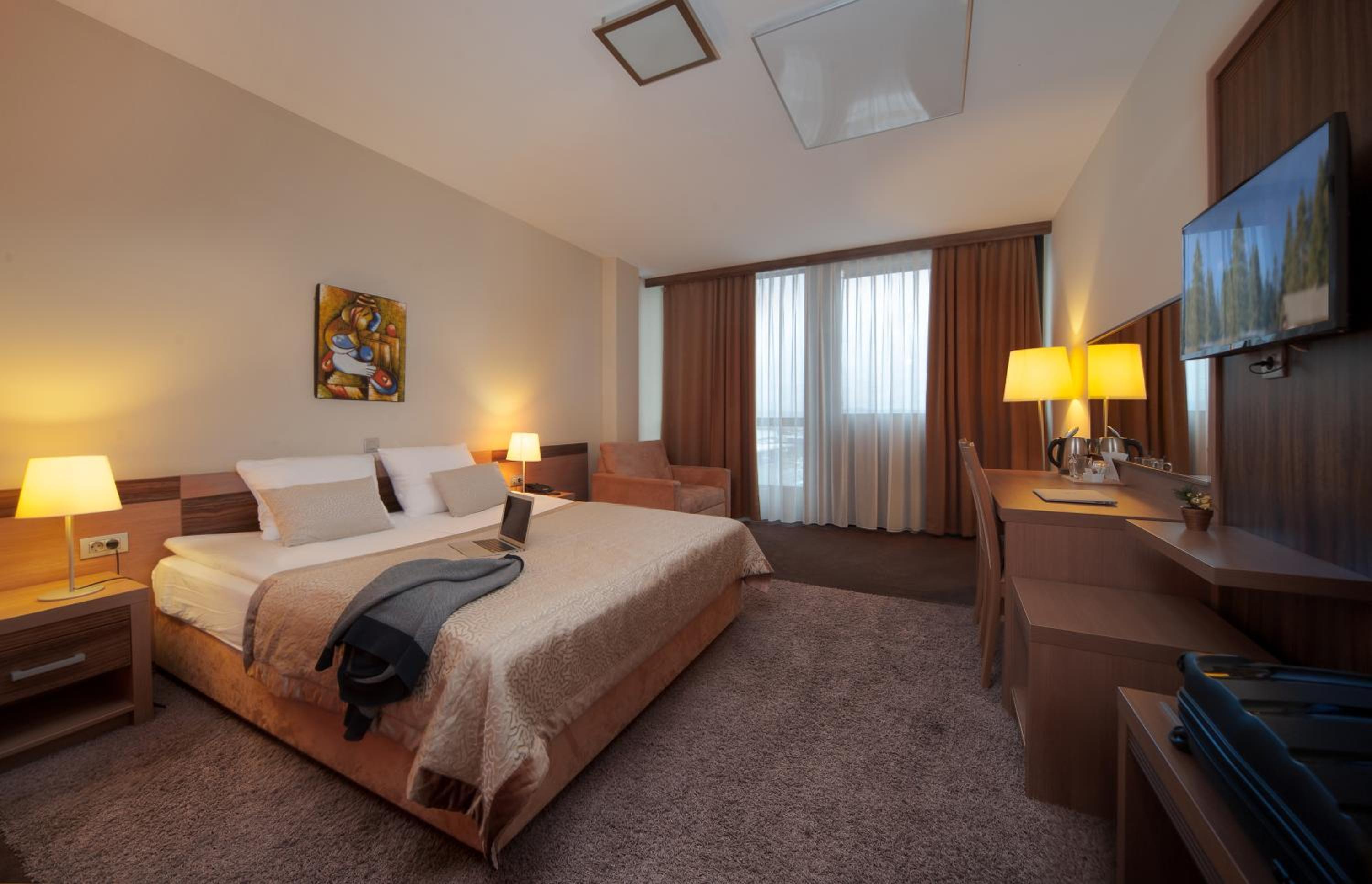 Hotel Kras 12/61