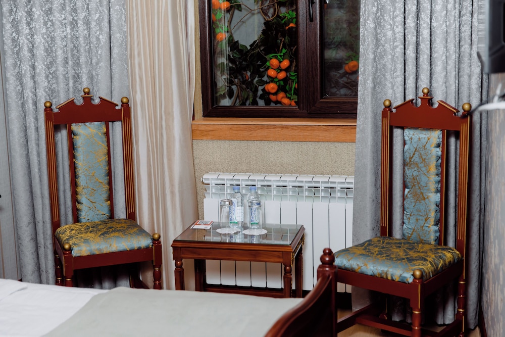 Royal Antique Hotel 39/50