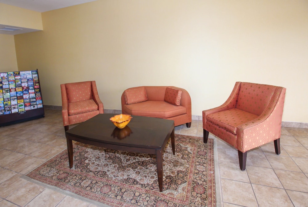 Comfort Inn & Suites Franklin East 37/47