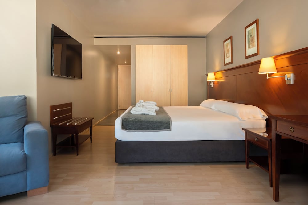 Hesperia Andorra 25/65