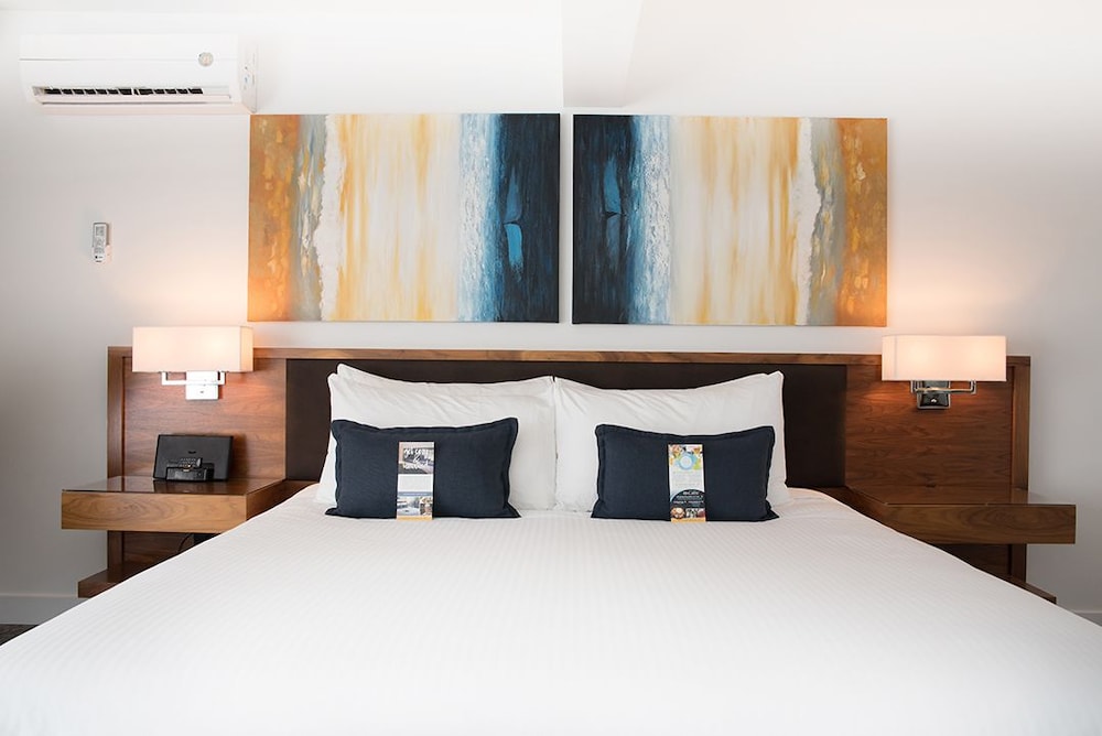Qualicum Beach Inn 29/70