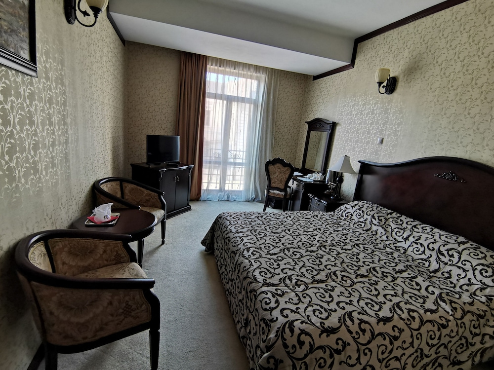 Hotel Carol 16/42