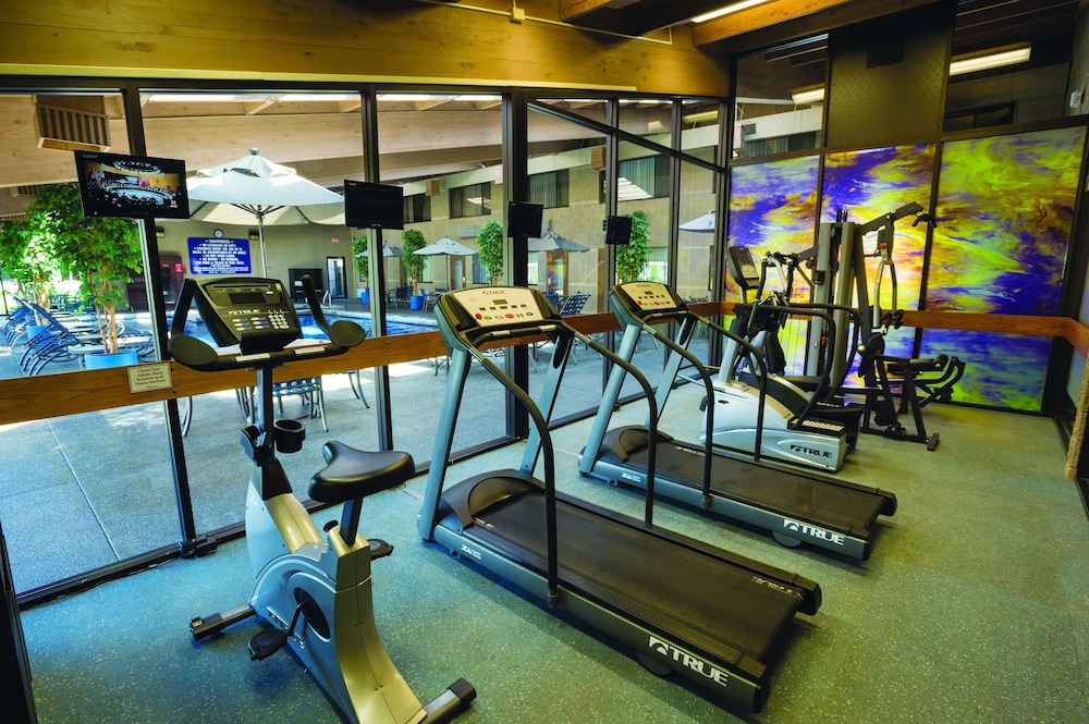 Best Western Plus University Inn 24/48