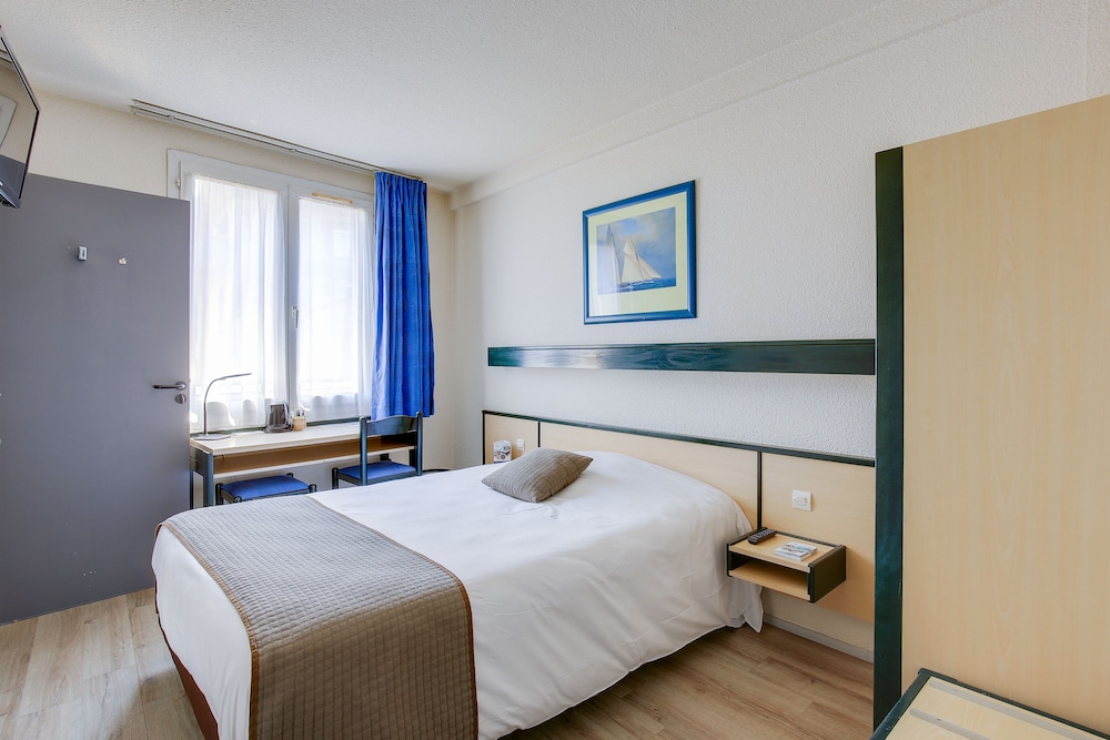 Hotel Du Champ de Mars 8/50