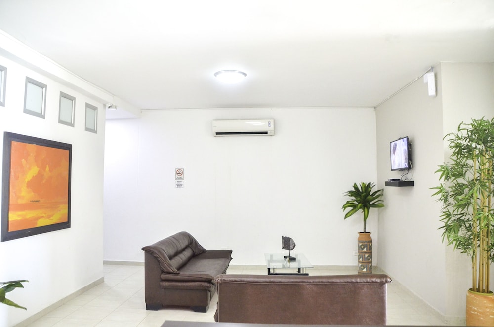Hotel Portobelo Boulevard 50/61