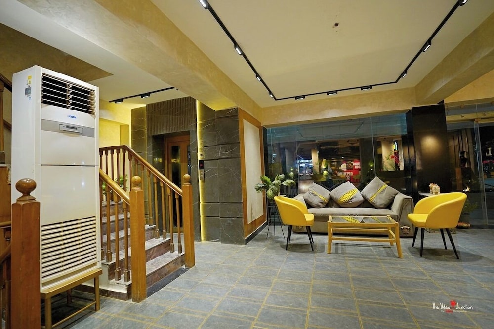 Nirulas Hotel 33/50