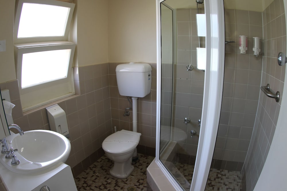 Townhouse Motel Cowra 18/56