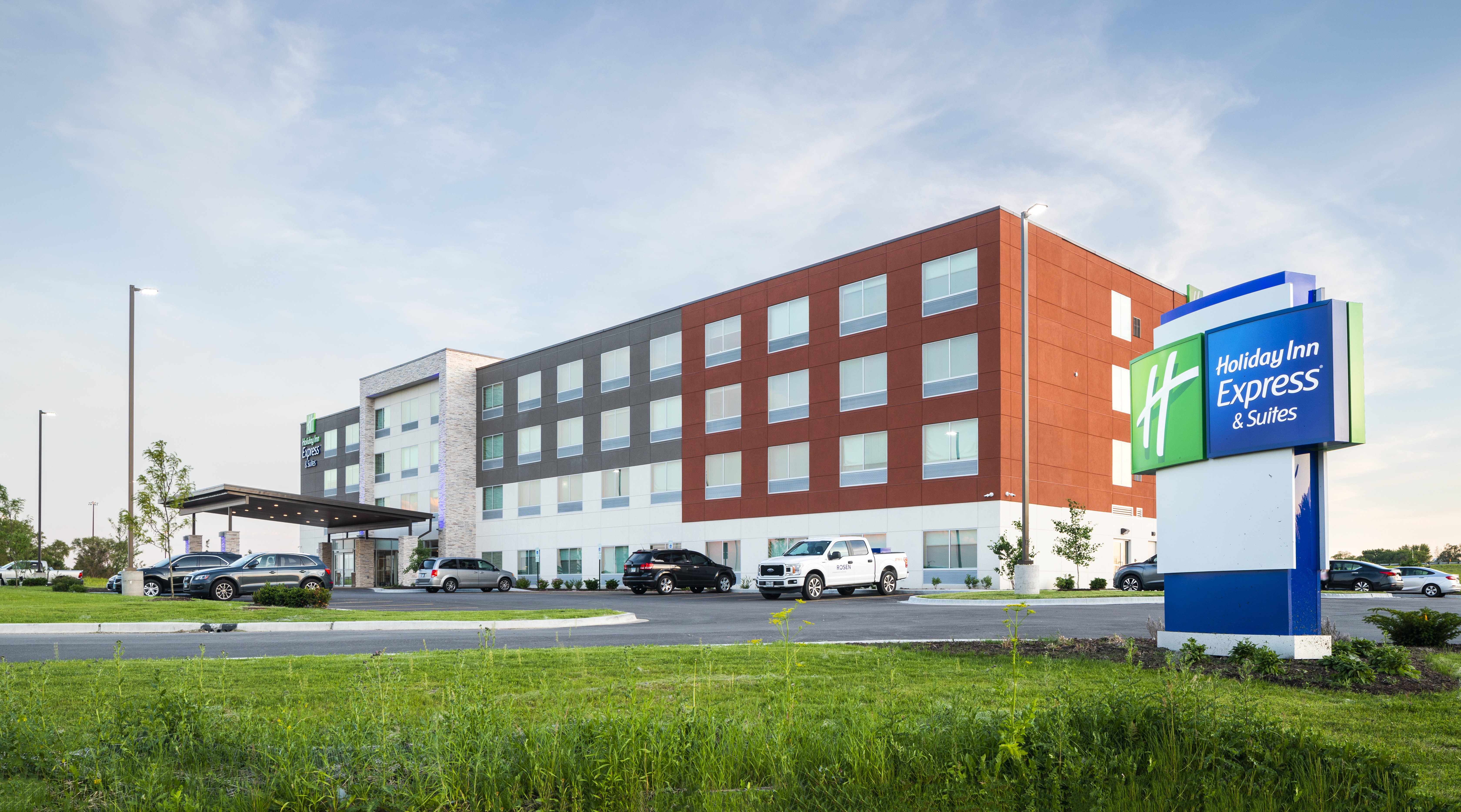 Holiday Inn Express Suites Bourbonnais East Bradley 8/67