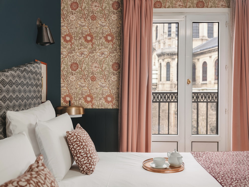 Maison Malesherbes 48/94