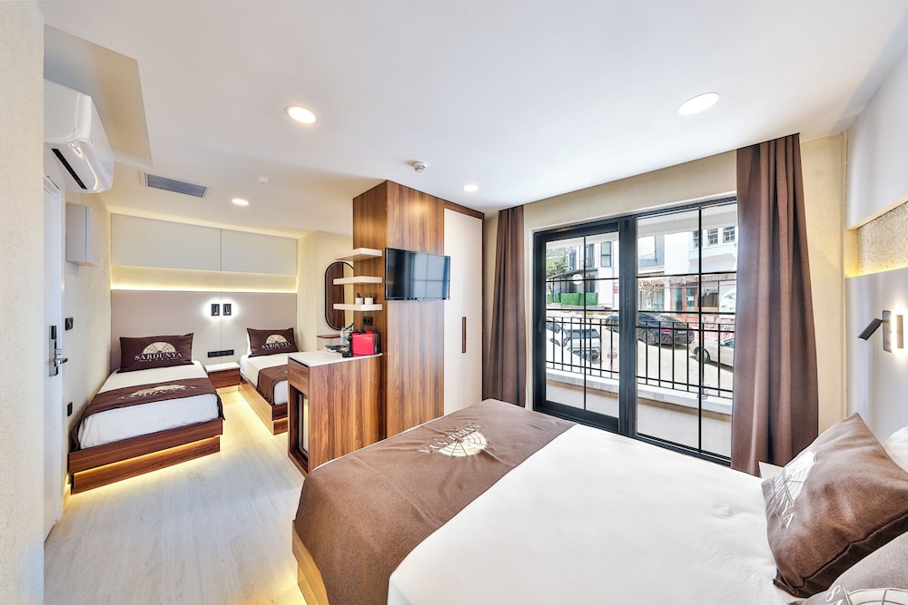 Sardunya Otel 12/50