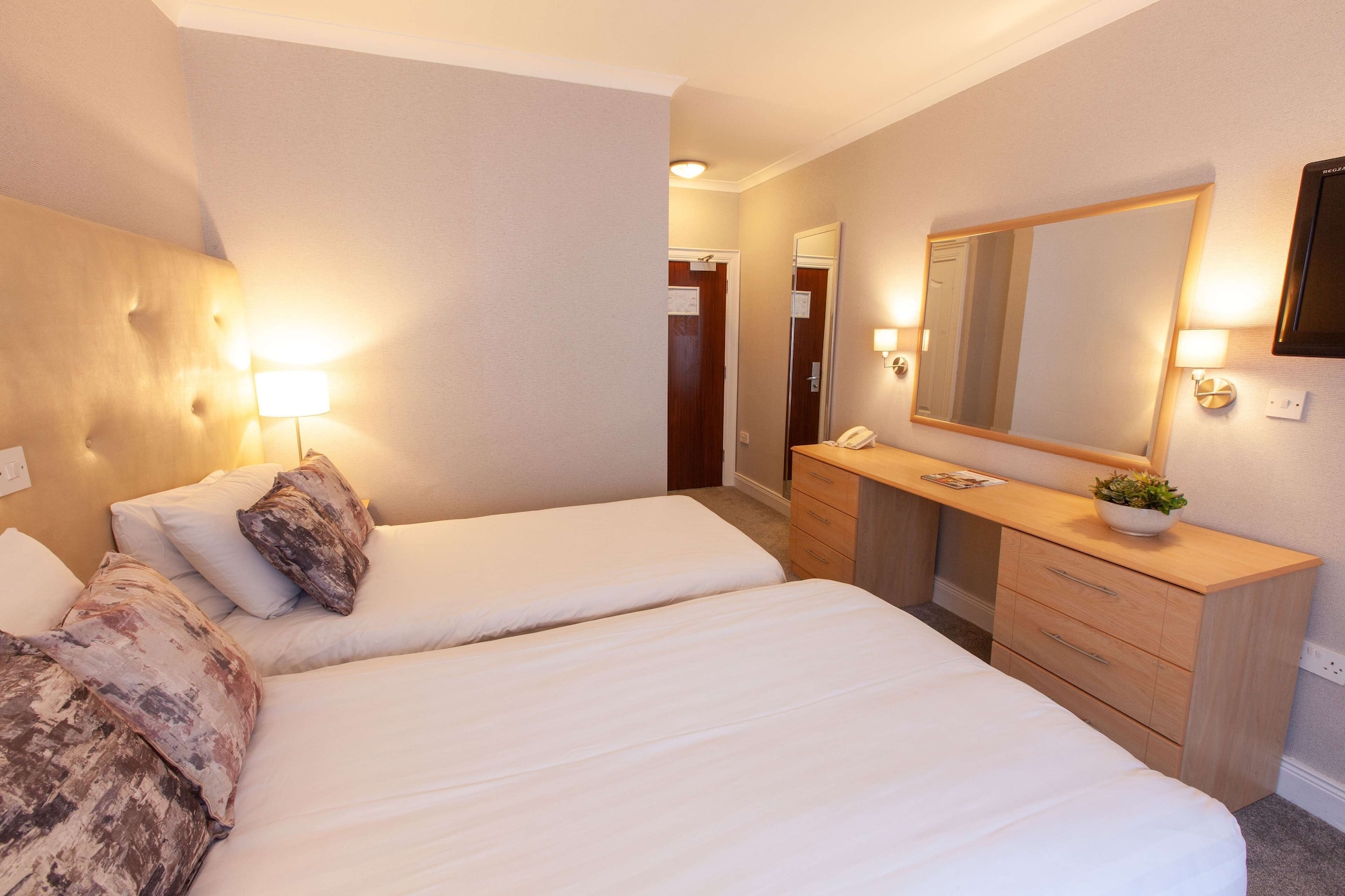 Standard, Twin Beds