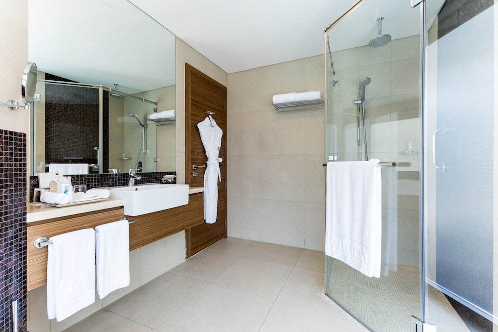 Majestic Arjaan By Rotana 13/57