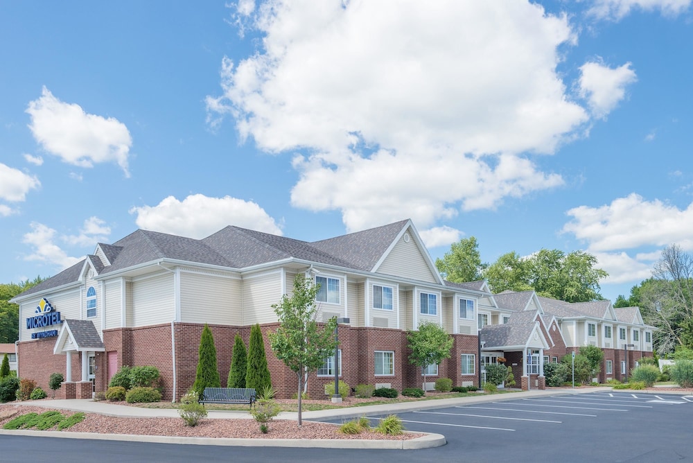 Microtel Inn & Suites By Wyndham Chili /Rochester Airport 1/19