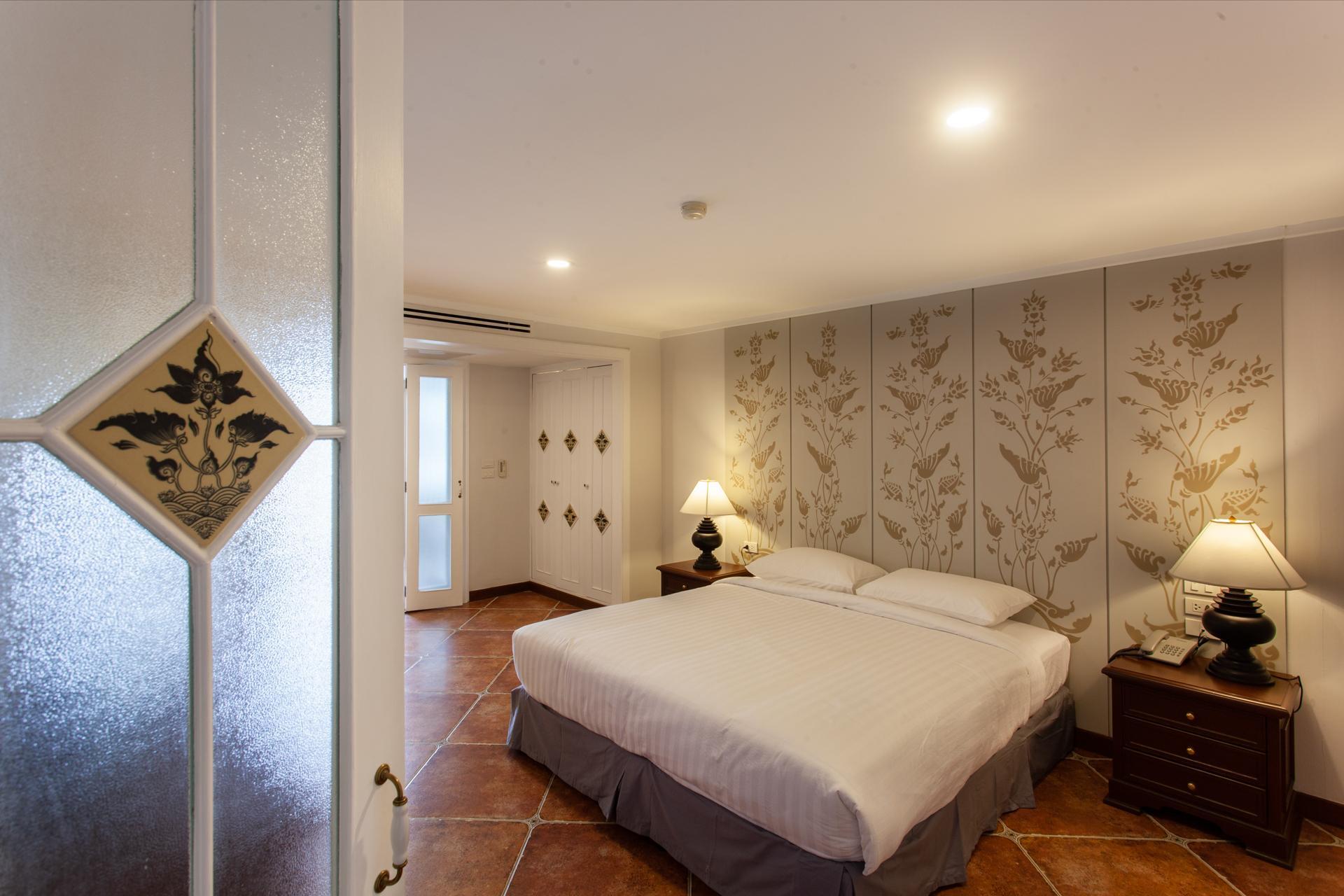 1 Bedroom, Lotus, Suite, King and Queen Bed