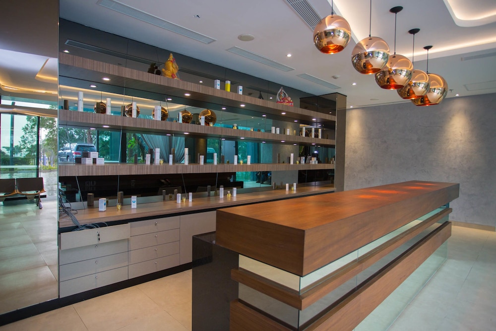Ibis Styles Batam Nagoya 14/68