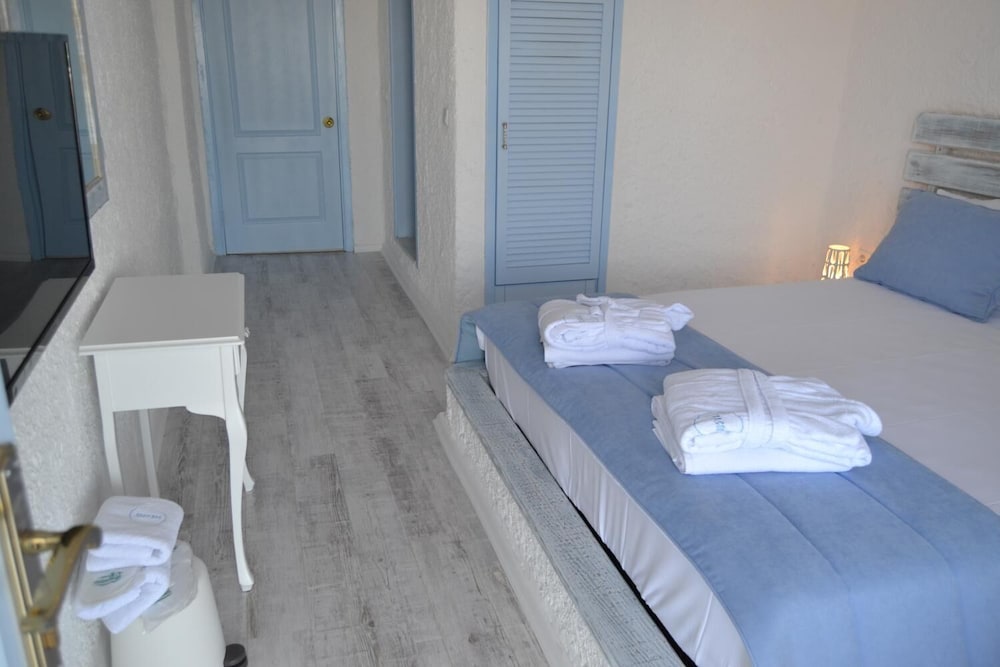 Thea Butik Hotel & Restaurant 18/28