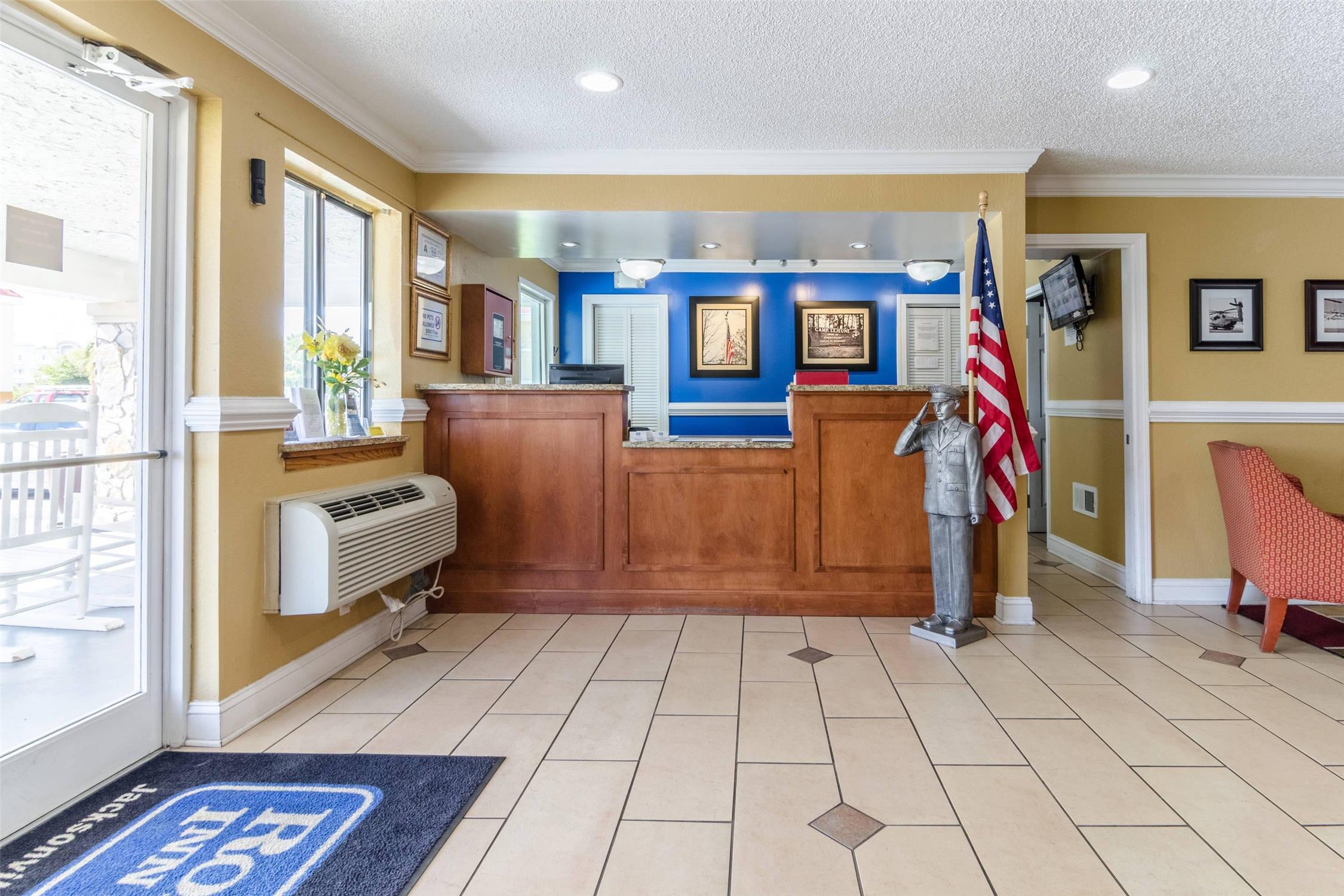 Rodeway Inn & Suites Jacksonville Near Camp Lejeune 9/51