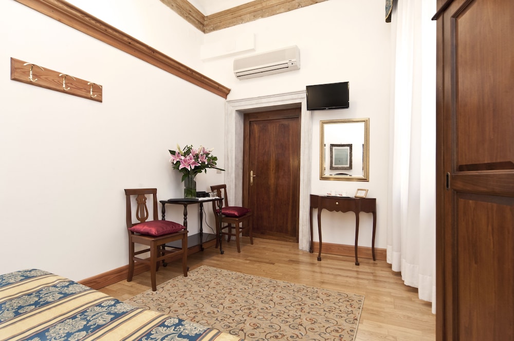 Hotel Alla Fava 53/62