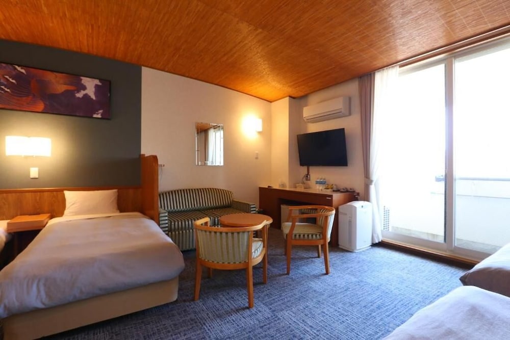 Shinnishiki Hotel 31/68