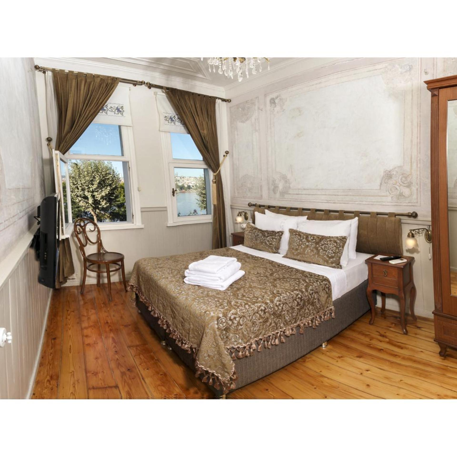 SUITE, SEA VIEW