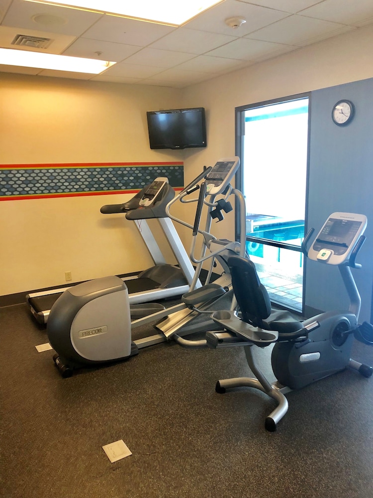 Hampton Inn And Suites Norfolk Airport 19/46