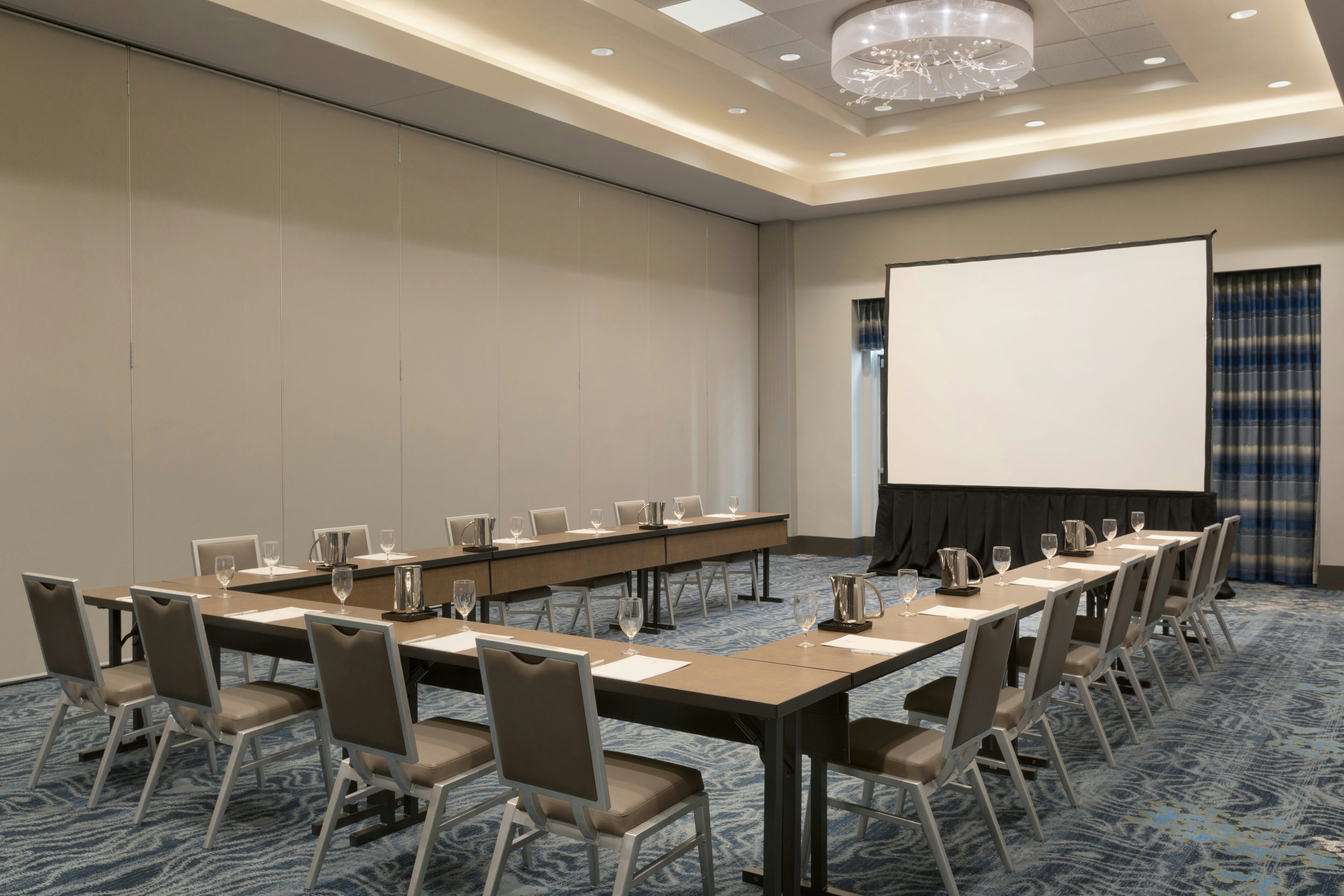 Embassy Suites By Hilton The Woodlands At Hughes Landing 13/19