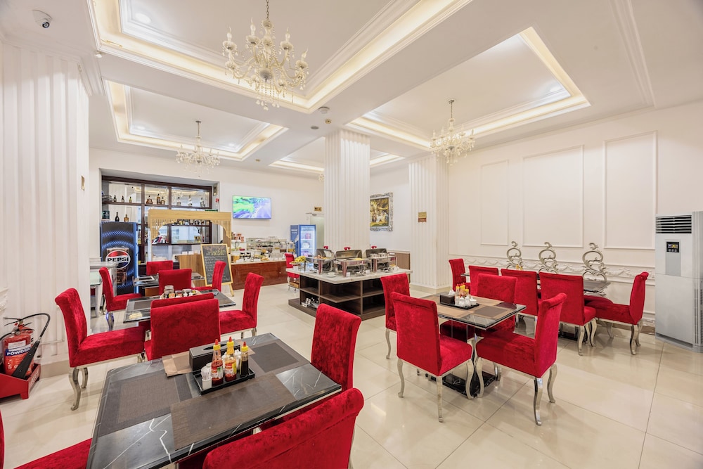 A25 Hotel - 255 Le Thanh Ton 34/51