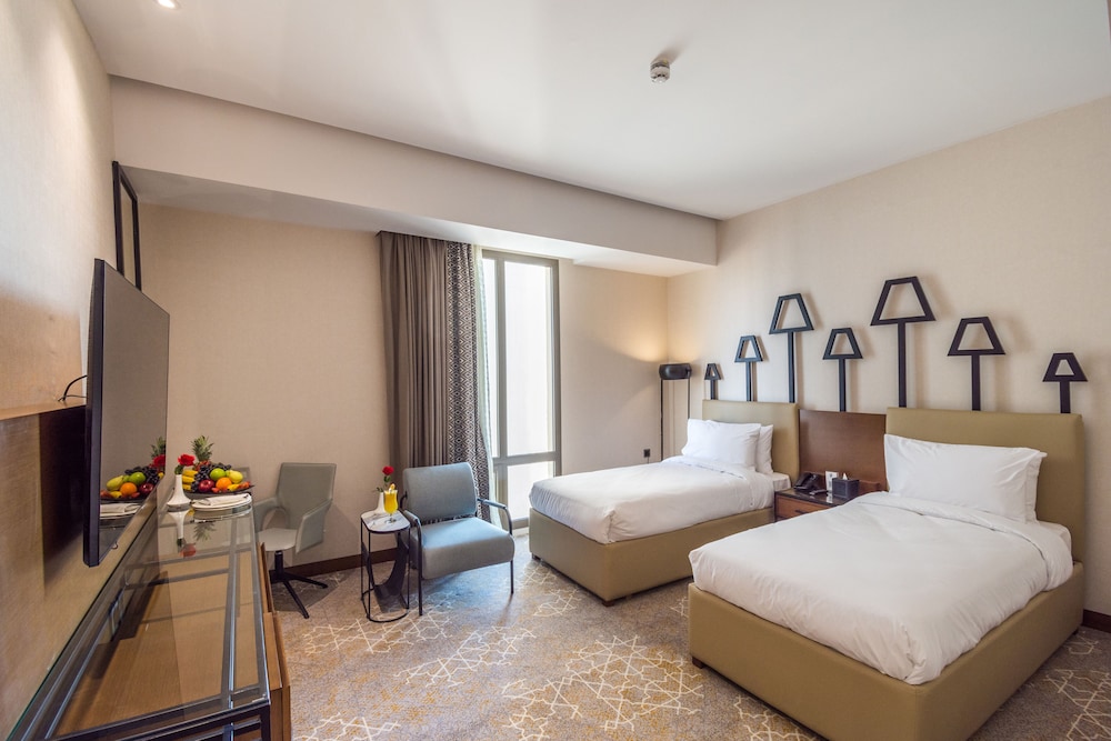 Deluxe, Twin Beds