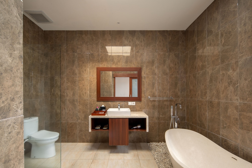 Monaco Blu Luxury Villas and Spa 31/33