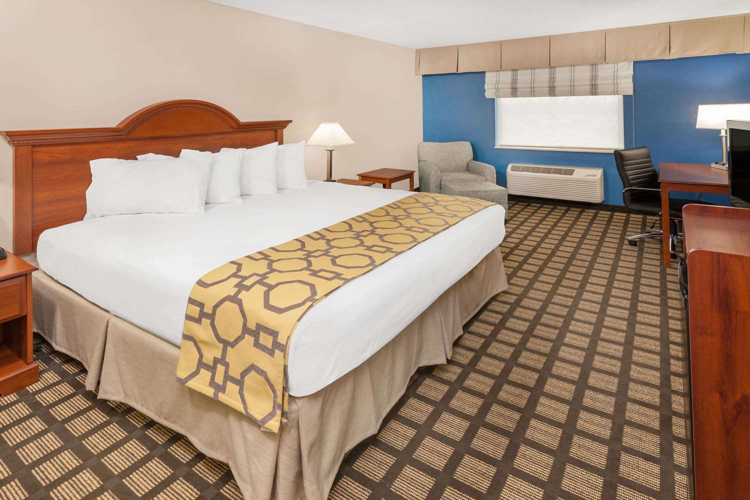Galesburg Inn and Suites 10/42