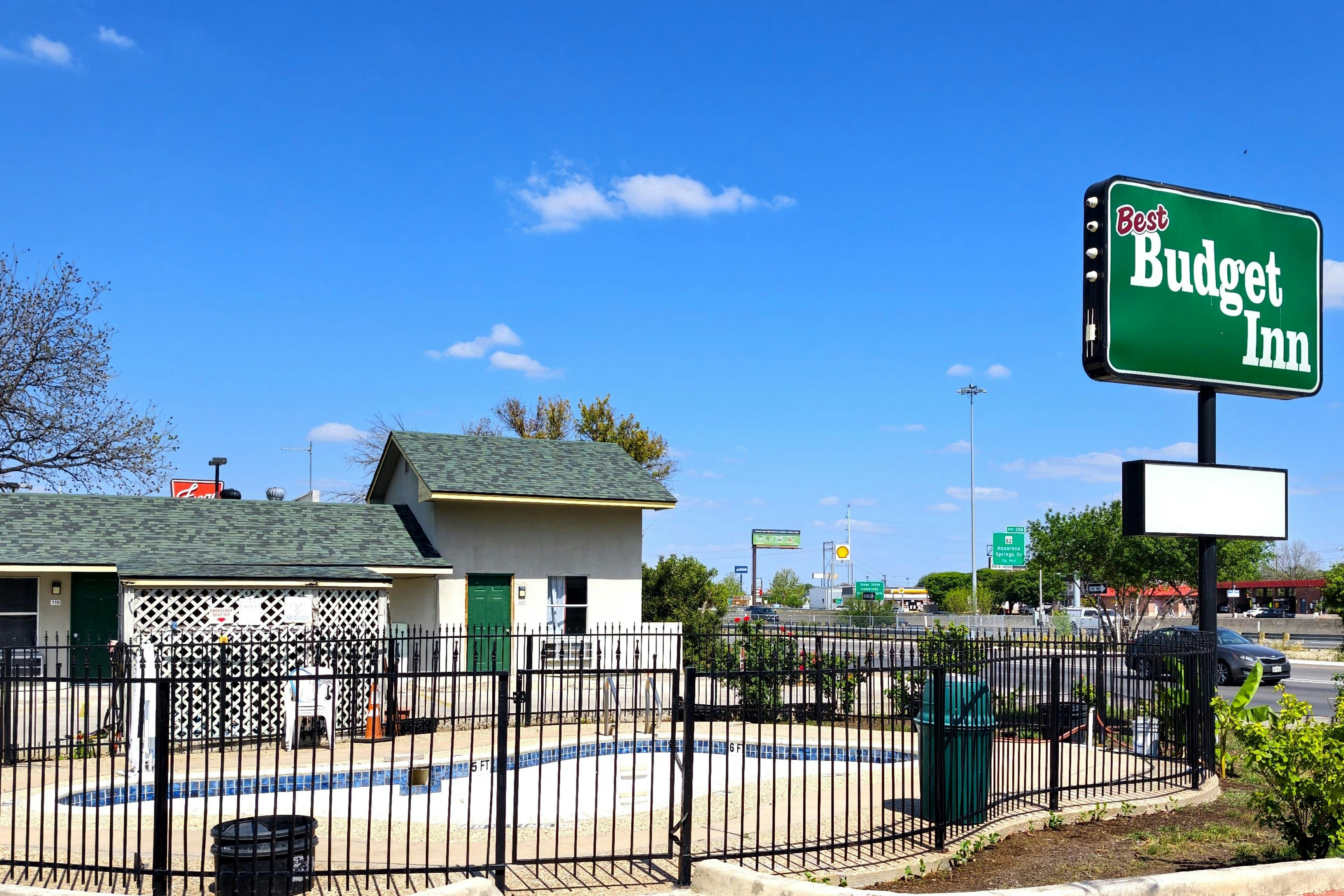 Best Budget Inn San Marcos, TX 7/31