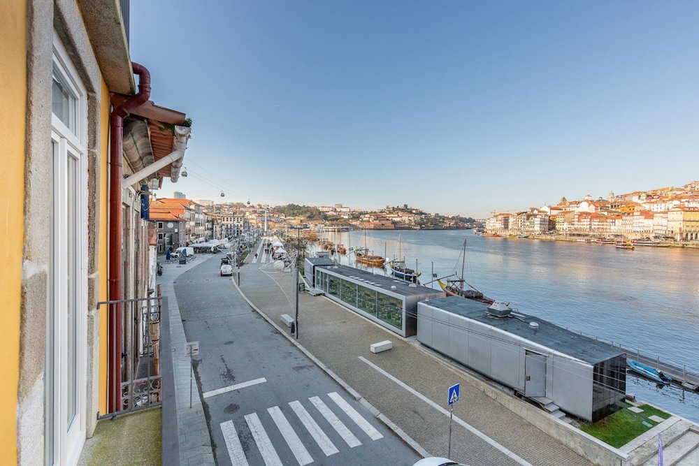 YOUROPO - Ribeira Gaia 47/48