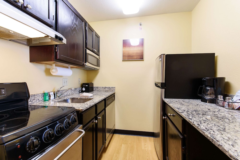 Extended Stay America Suites Chicago Elgin West Dundee 46/58
