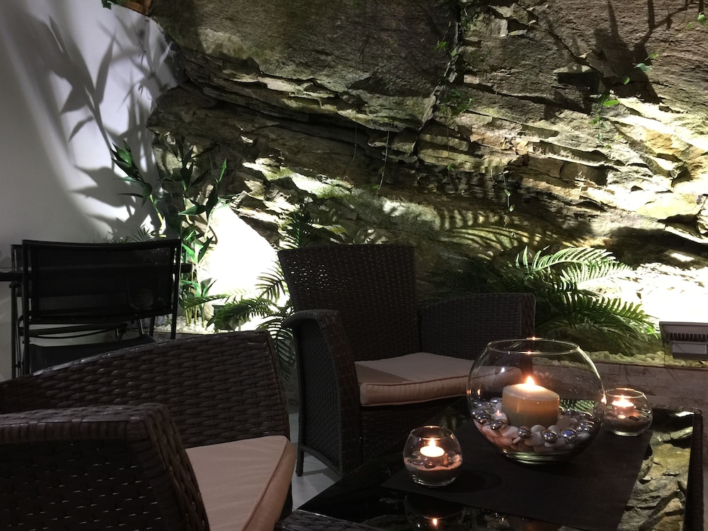 Hotel Noia 34/37