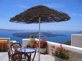 Nomikos Villas 4/46