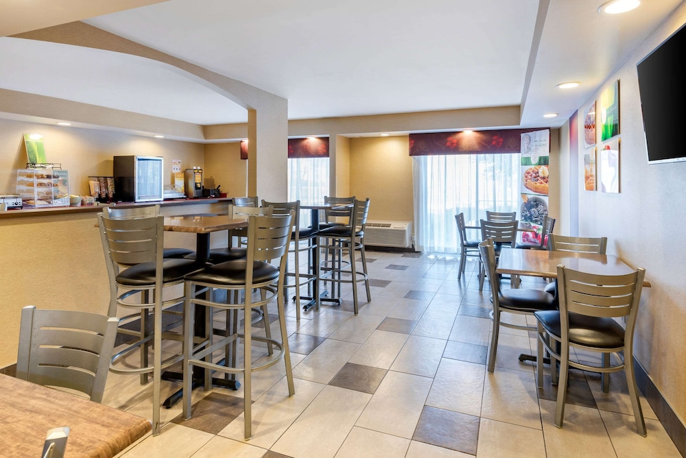 Quality Inn Falconer - Jamestown 28/44