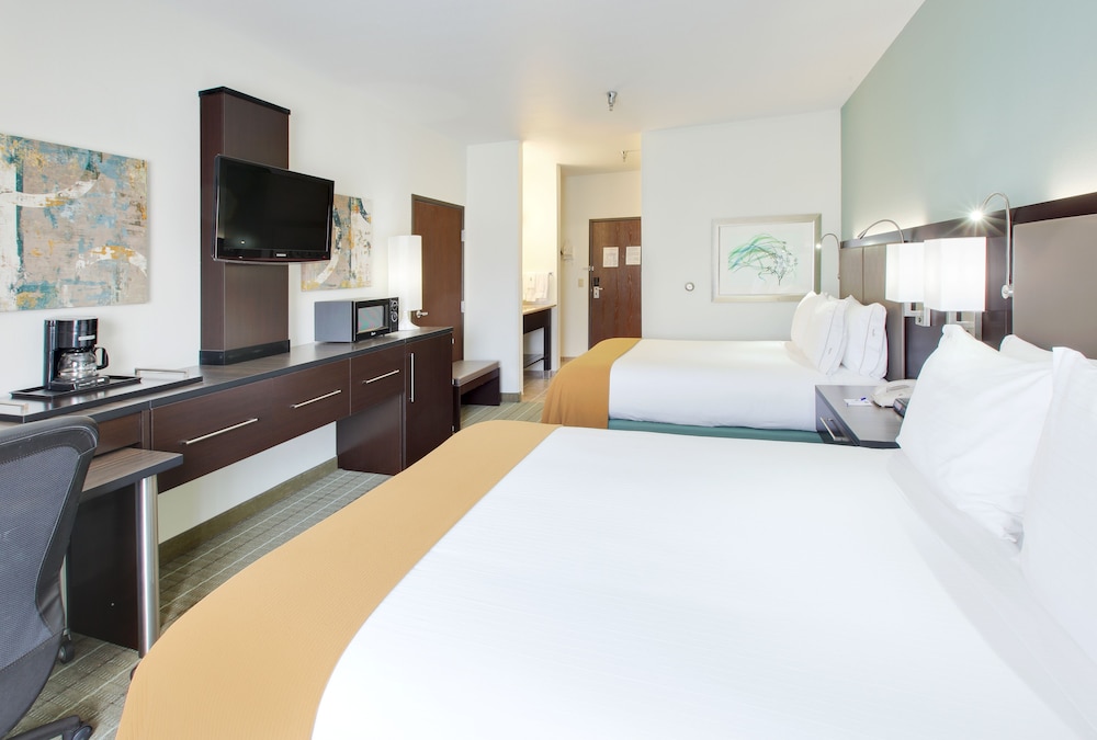Holiday Inn Express Monticello 15/63