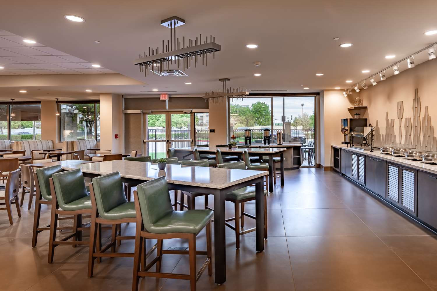 restaurant cafeteria