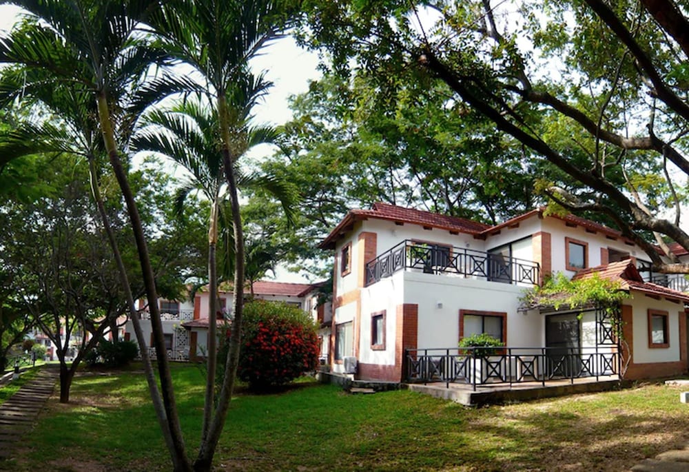 On Vacation Girardot Resort 11/64