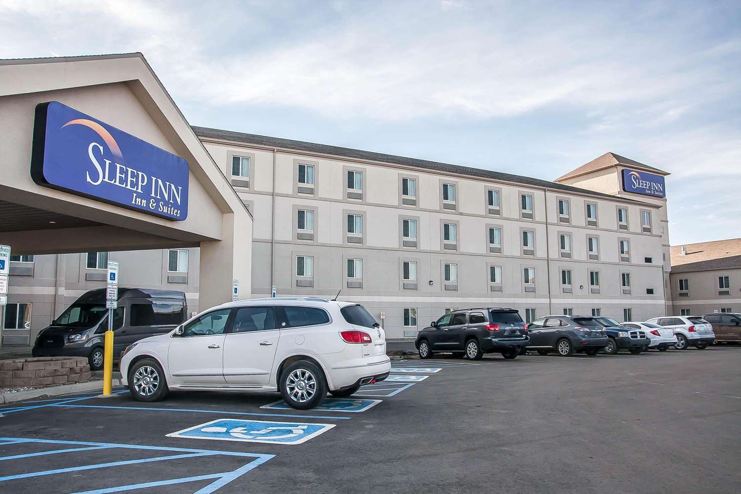 Sleep Inn and Suites Conference Center And Water Park 46/52