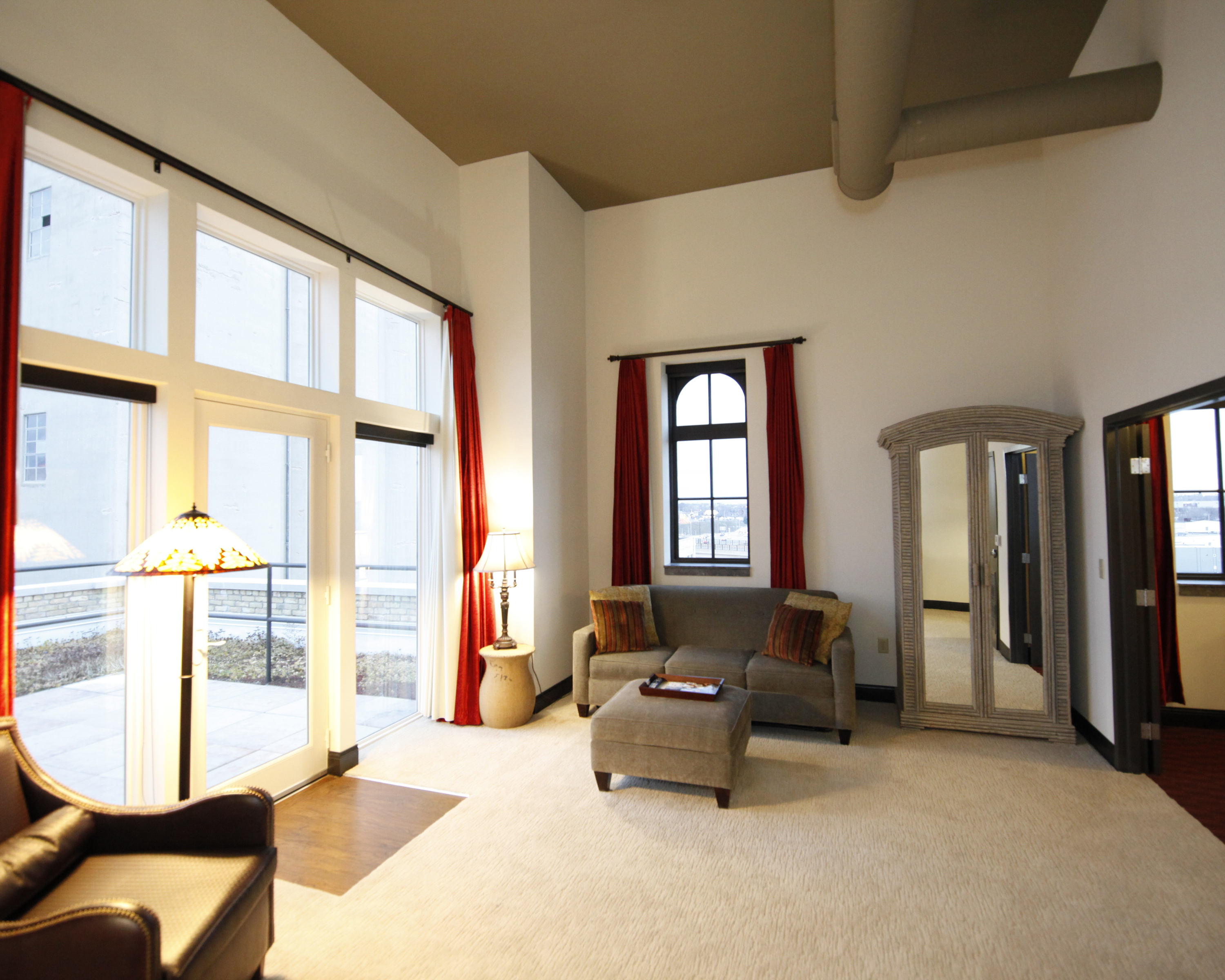 The Brewhouse Inn Suites 48/82