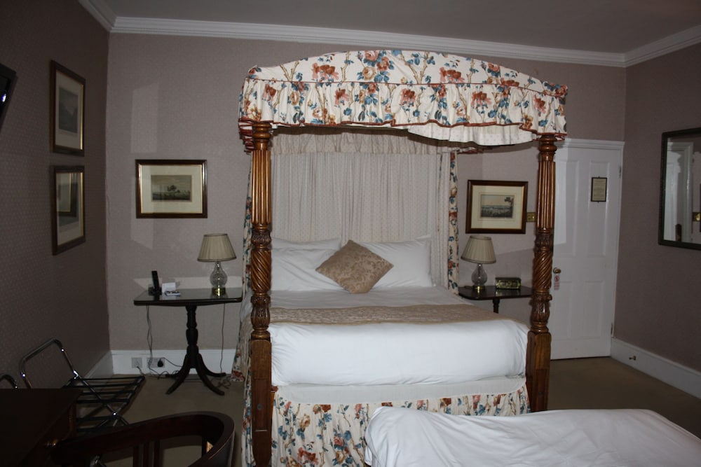 Abbey Court Hotel Notting Hill 35/50