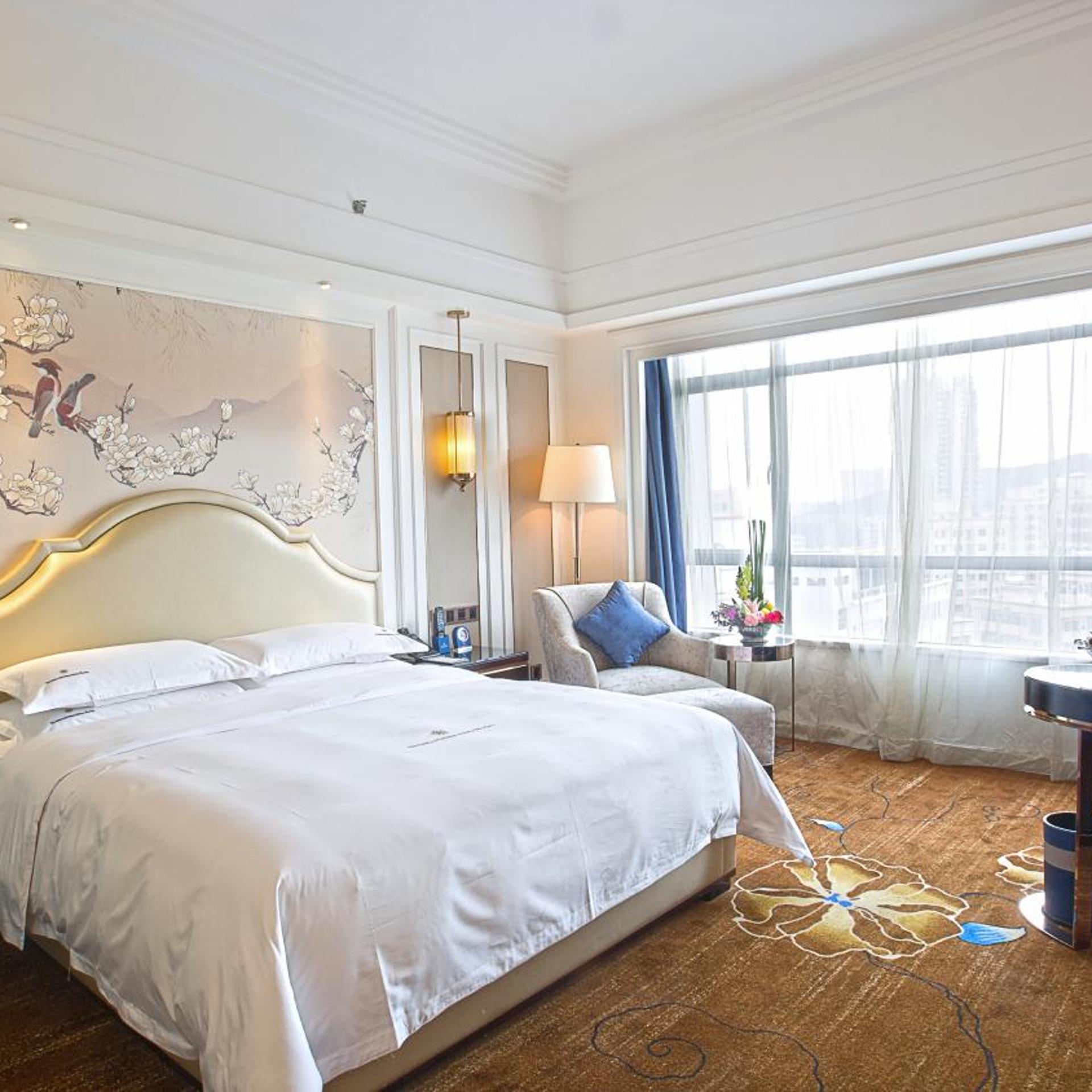 Business, Double Bed, Street View