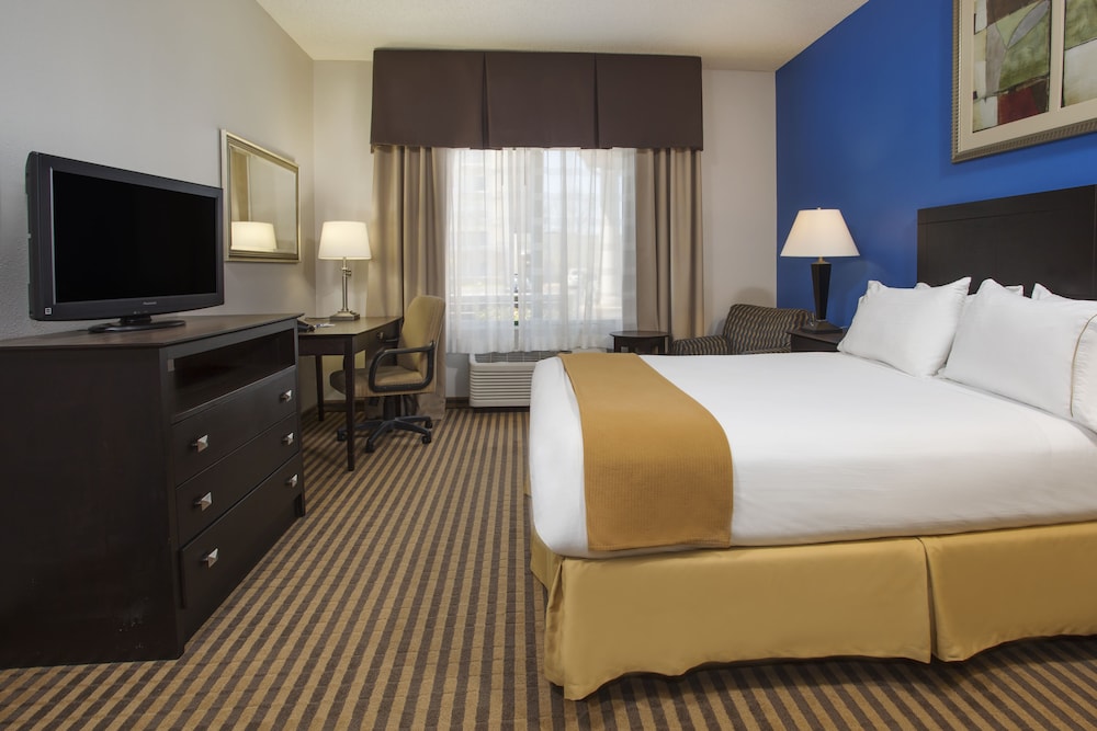 Holiday Inn Express Kalamazoo 10/47
