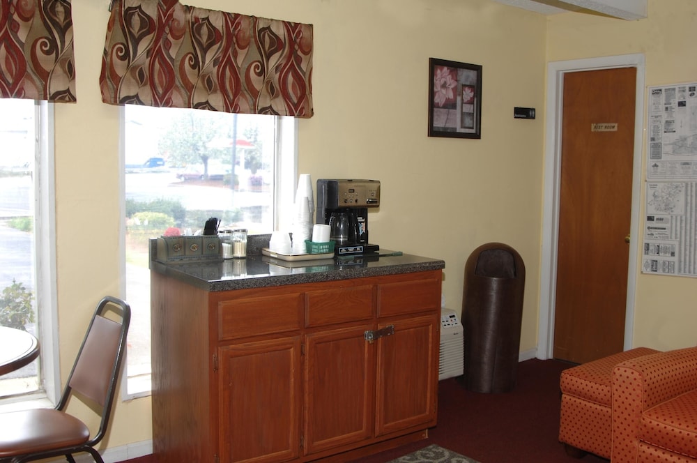 Red Carpet Inn Oxford 7/51