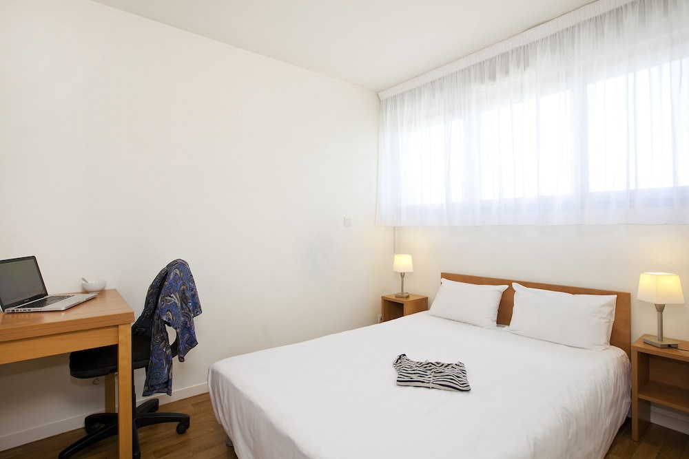 Sejours Affaires Rennes Longs Champs 14/40